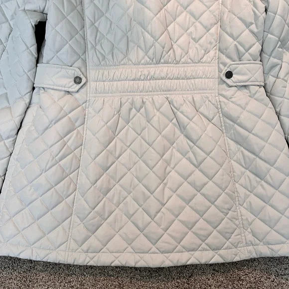 Calvin Klein White Quilted Puffer Jacket - Picture 5 of 9
